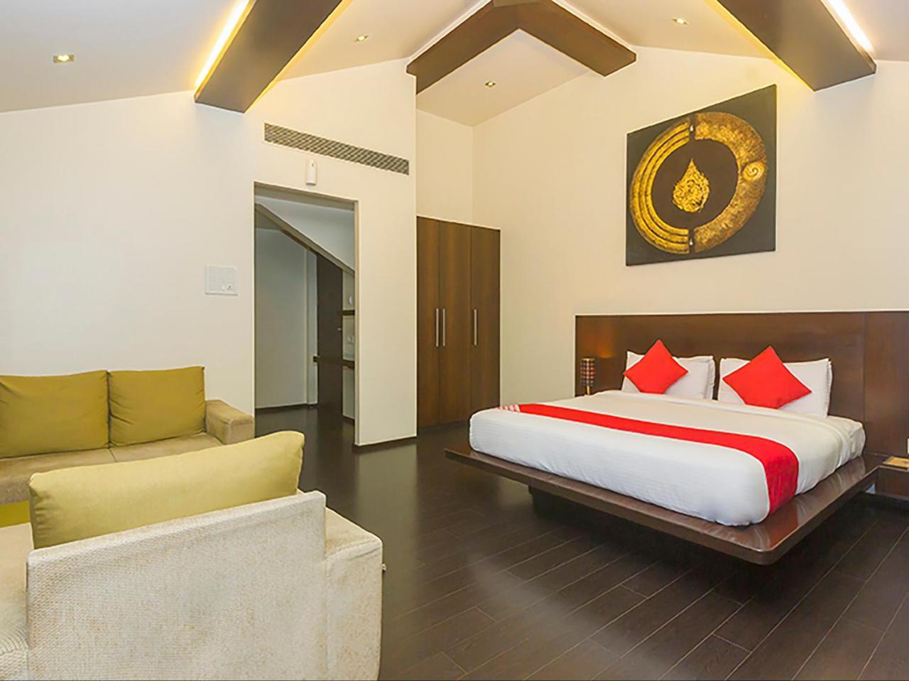 Oyo 8860 Hotel Welcome Mumbai Bagian luar foto